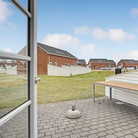 Efraima - 1-7km From The Sea By Interhome *