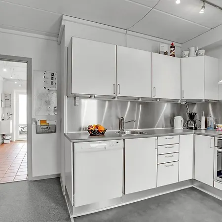 Efraima - 1-7km From The Sea By Interhome *