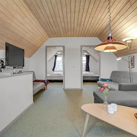 Efraima - 1-7km From The Sea By Interhome *